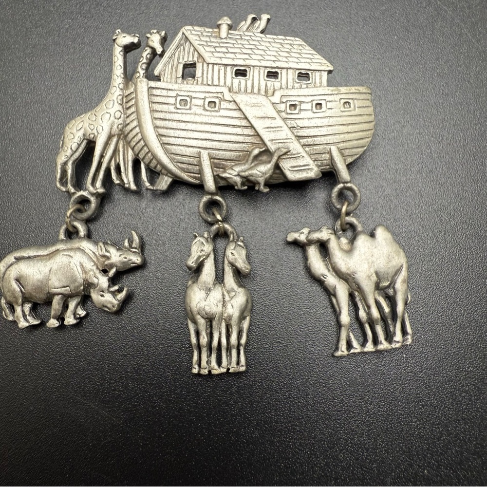 Vintage JJ Jonette Jewelry Noah's Ark Boat Animal Silver Tone Brooch Pin